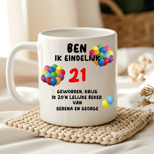 Set: Ben ik eindelijk [leeftijd] - Beker + lepel + thee - Cadeau pakket verjaardagscadeau