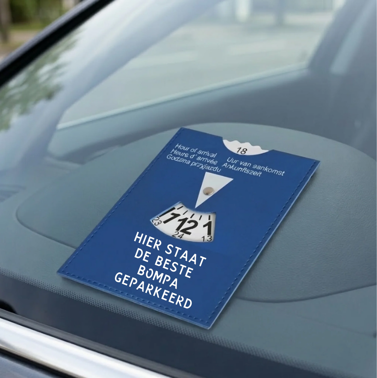 Beste Bompa / Liefste Bomma parkeerschijf op het dashboard met de tekst Hier staat de beste Bompa geparkeerd, FlexMade