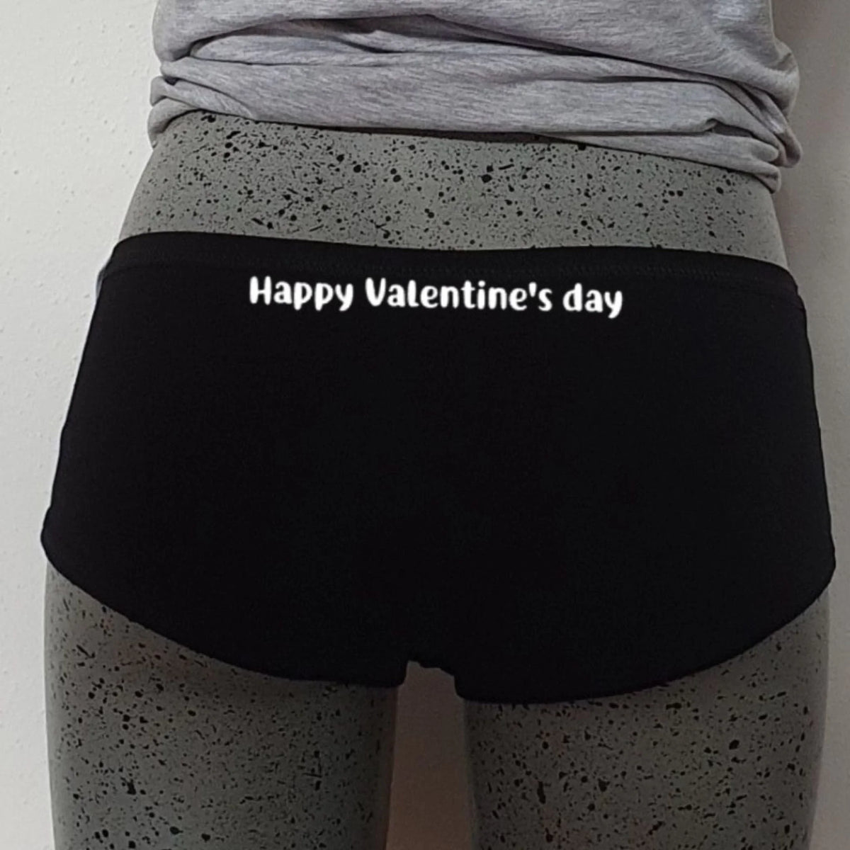 Hipster I love my, achterkant: zwarte hipster van achteren met de tekst Happy Valentine's day
