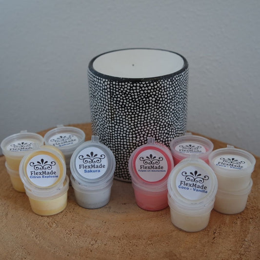 Waxmeltpakket Lente: waxmelts van FlexMade in lentegeuren zoals sakura en citrus, met een zwart-witte geurbrander