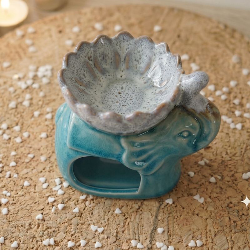 Olifant brander: turquoise geurbrander in de vorm van een olifant met een schaaltje, FlexMade